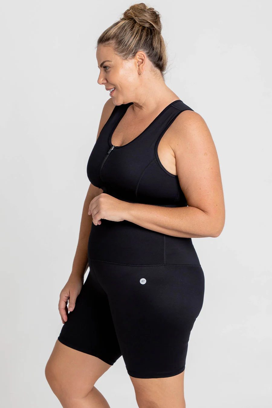 Essential High-Waist Move Bike Short - Black - Image 6