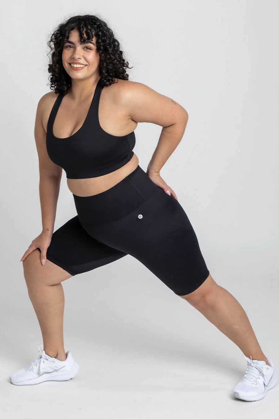 Essential High-Waist Move Bike Short - Black - Image 7
