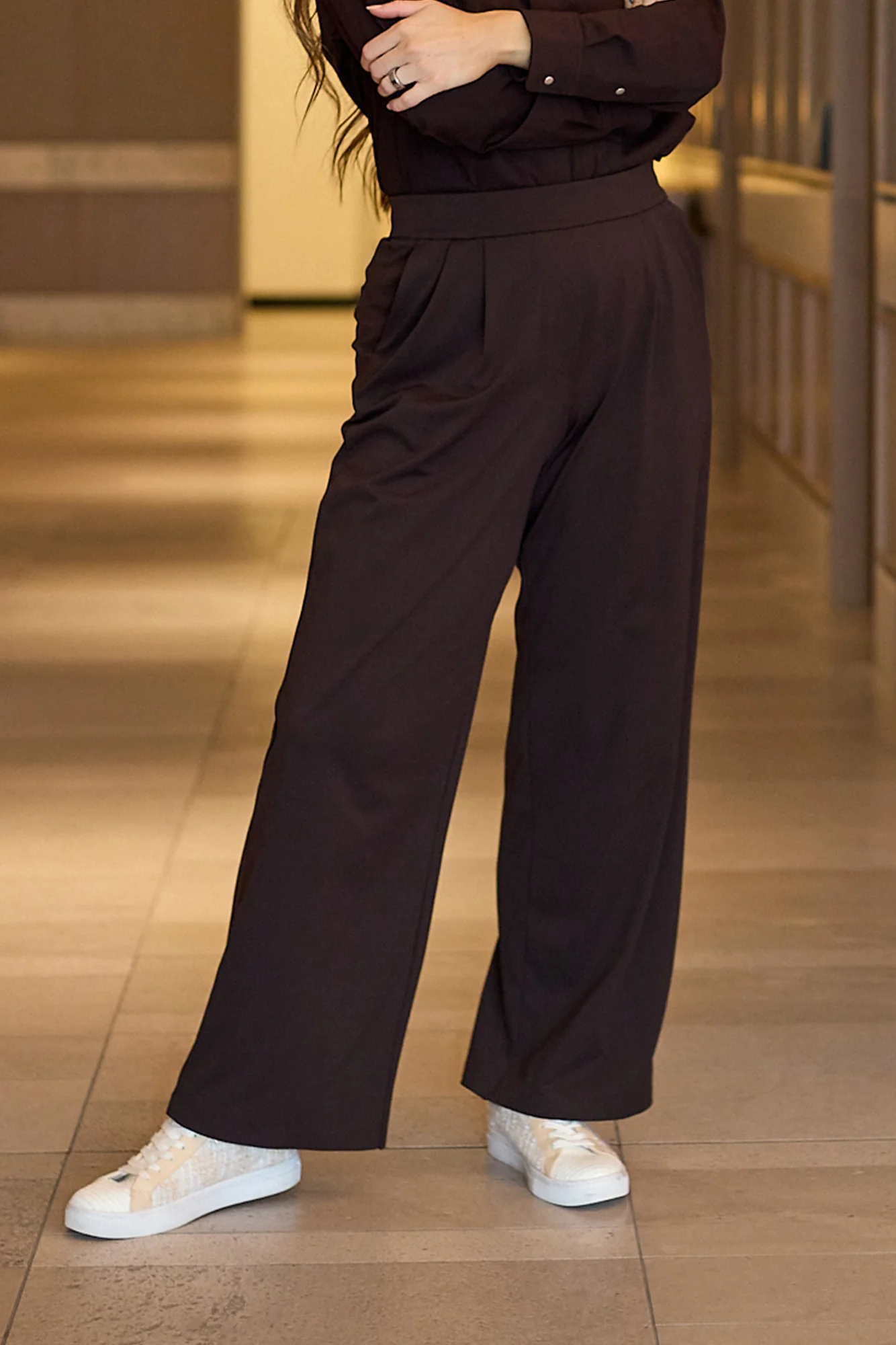 Motion Wide Leg Tailored Pant - Espresso - Image 4