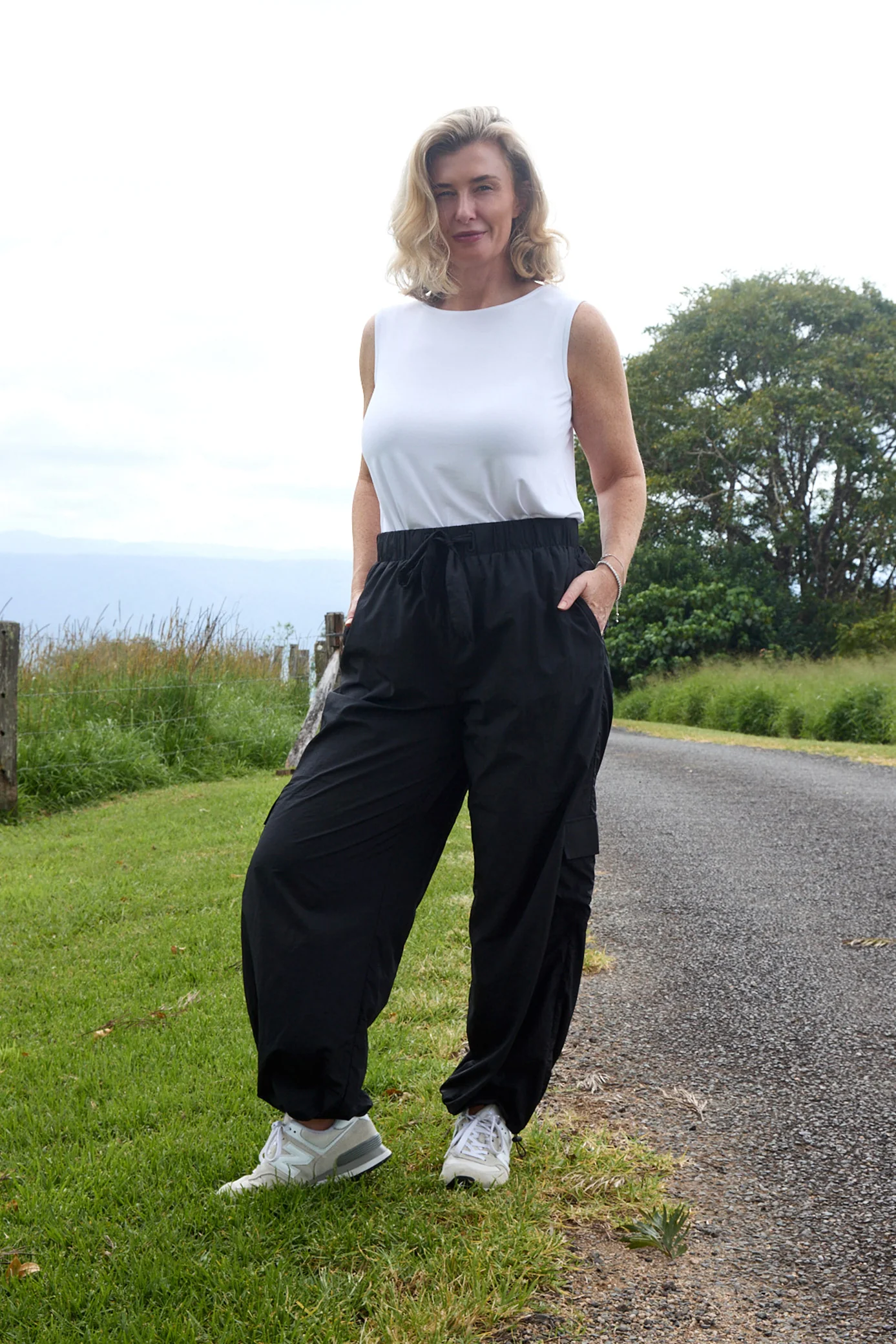 Parachute Pant - Black - Image 8